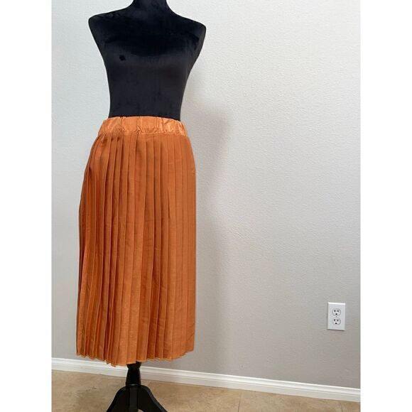 Boohoo Pleated Midi Skirt, SZ 6 - Picture 5 of 7